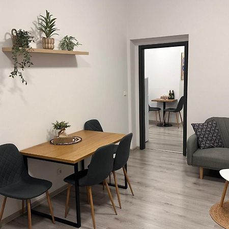 Apartmany Na Trojce Žatec المظهر الخارجي الصورة